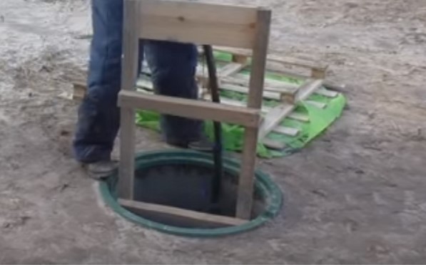 Погружаю насос Погружаю насос